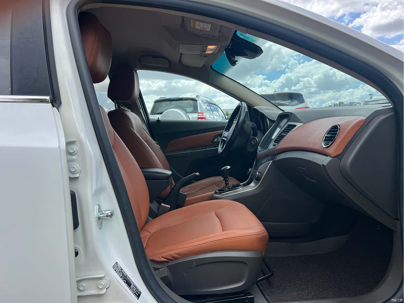 Chevrolet SL, 2015 8