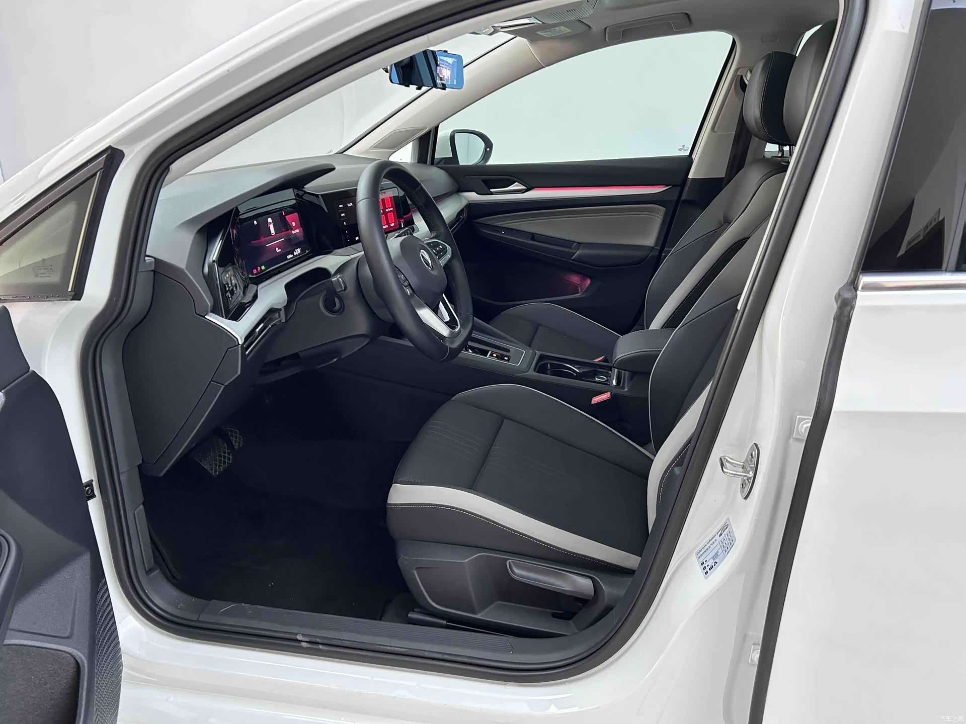 Volkswagen Golf, 2022 7