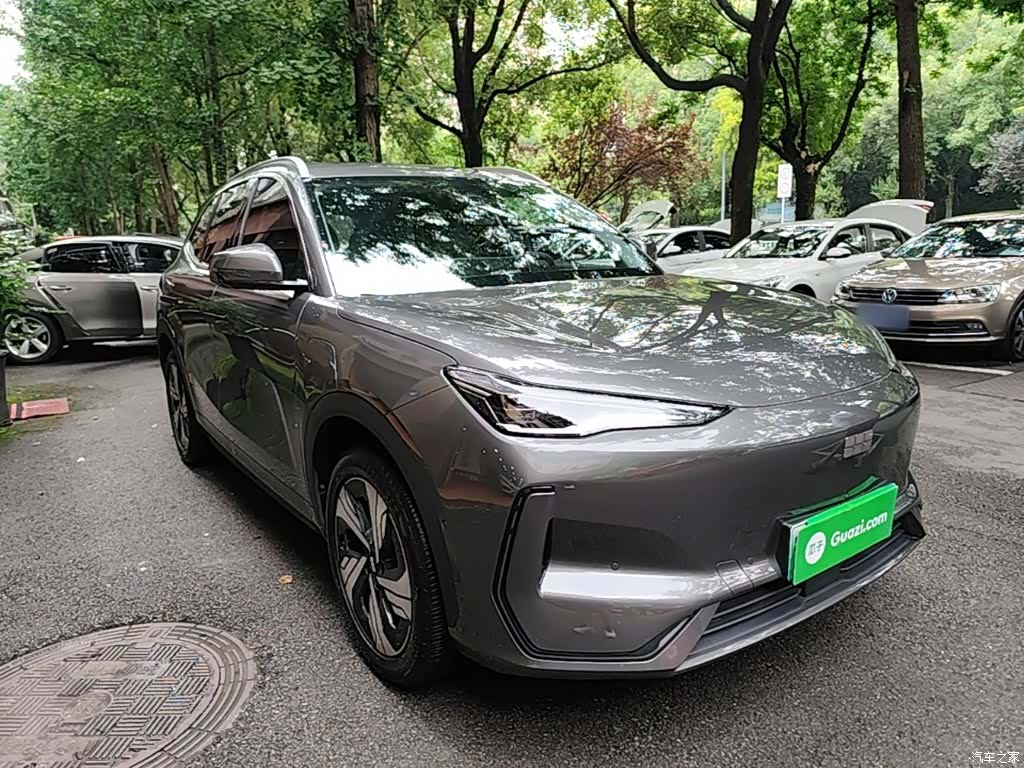 Geely Galaxy E5, 2024 4