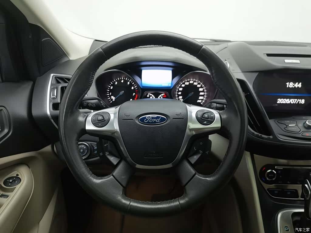 Ford Kuga, 2014 11