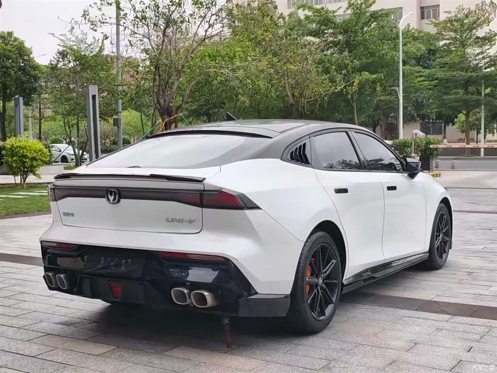Changan UNI-V, 2022 9