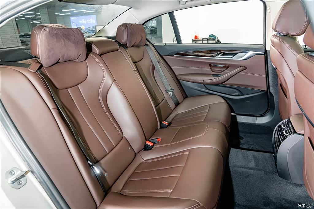 BMW 5 Series, 2019 22