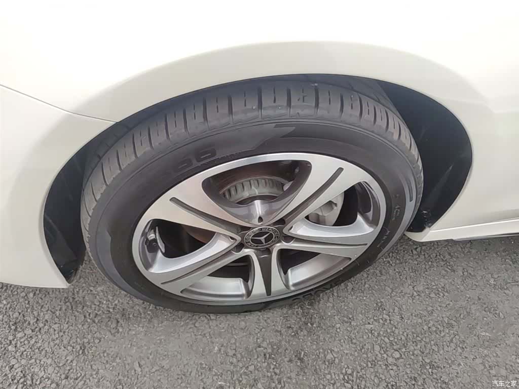 Mercedes-Benz E-Class, 2019 23