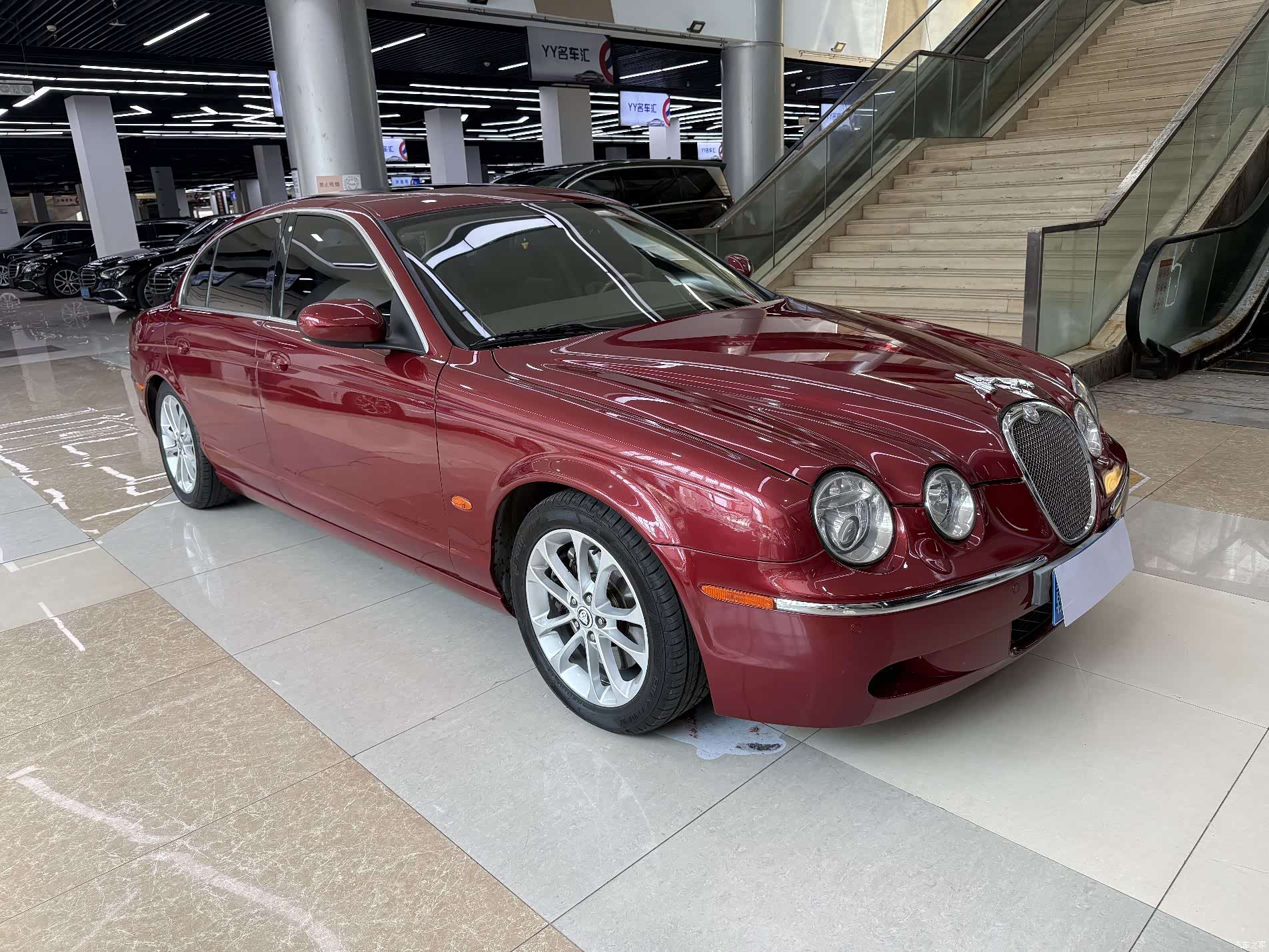 Jaguar S-TYPE, 2008 3