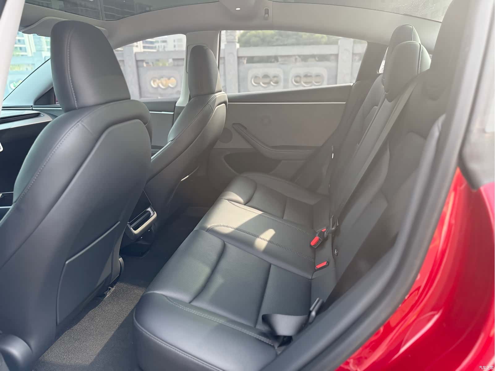 Tesla Model 3, 2024 7