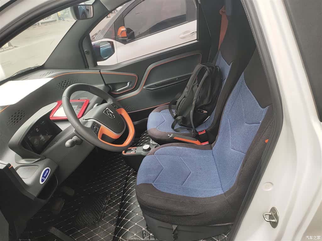 Wuling E100, 2020 13