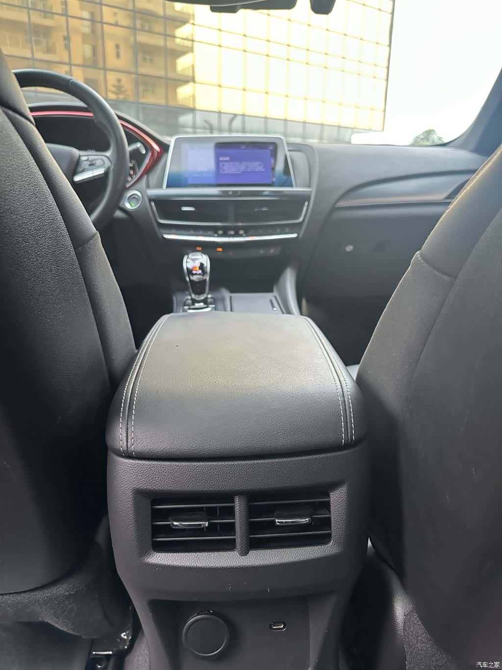 Cadillac CT5, 2022 10