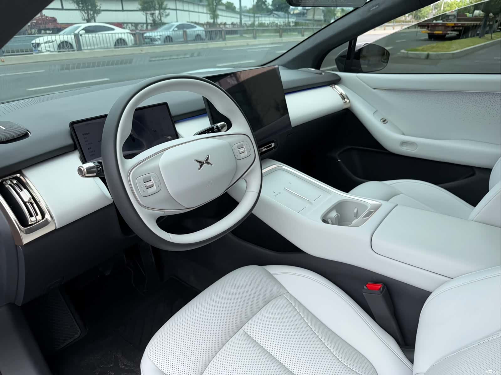Xpeng P7, 2025 9