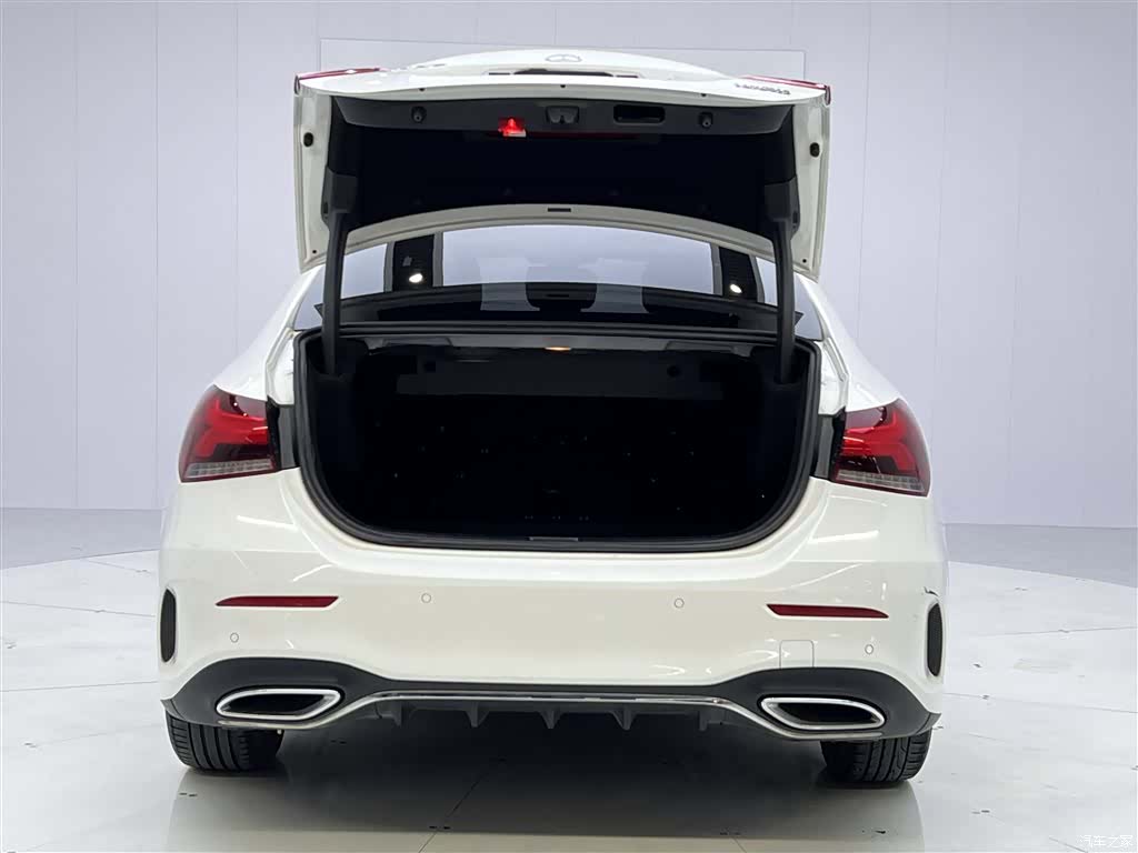 Mercedes-Benz A-Class, 2020 13