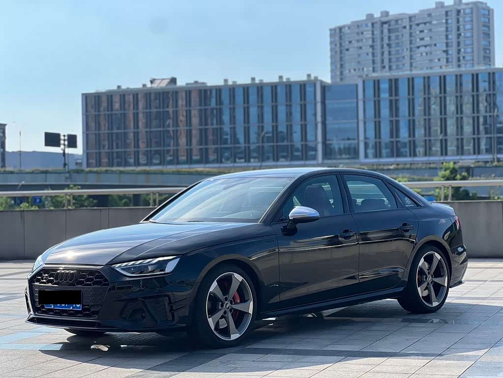 Audi S4