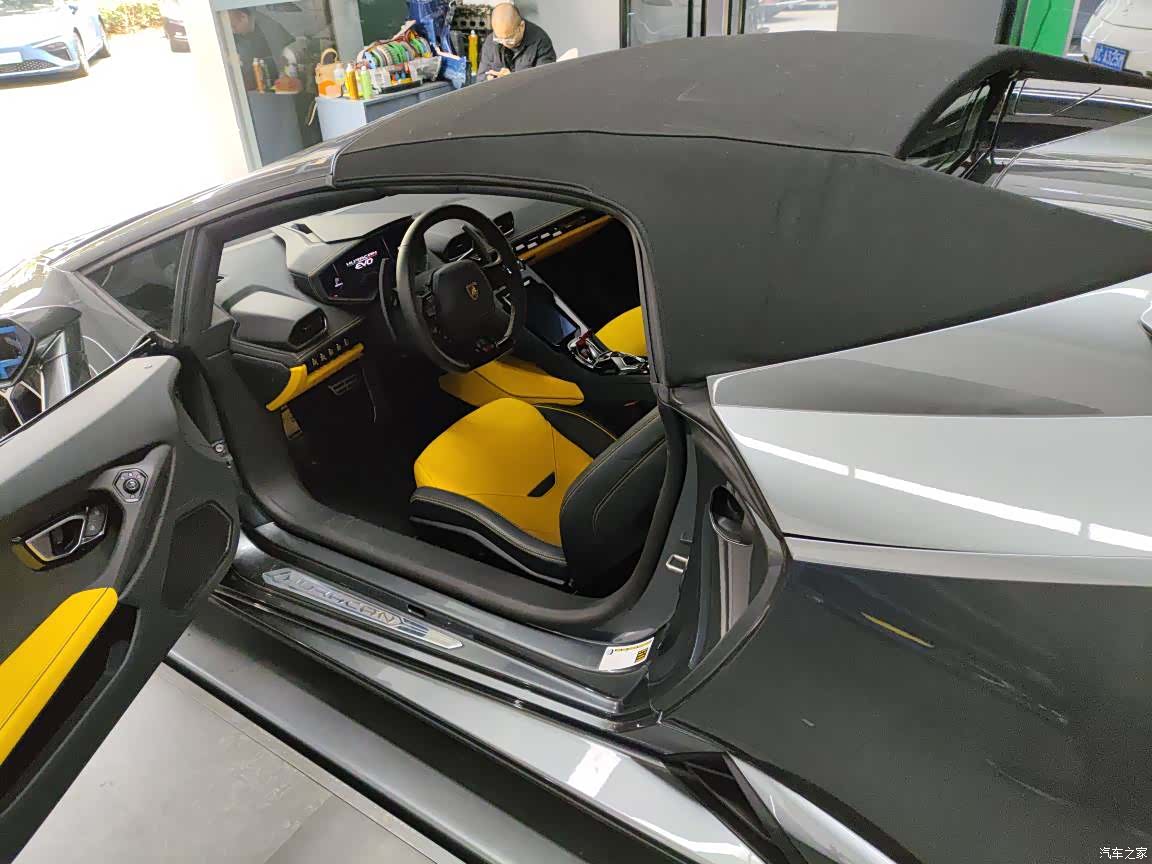Lamborghini Huracán, 2023 8