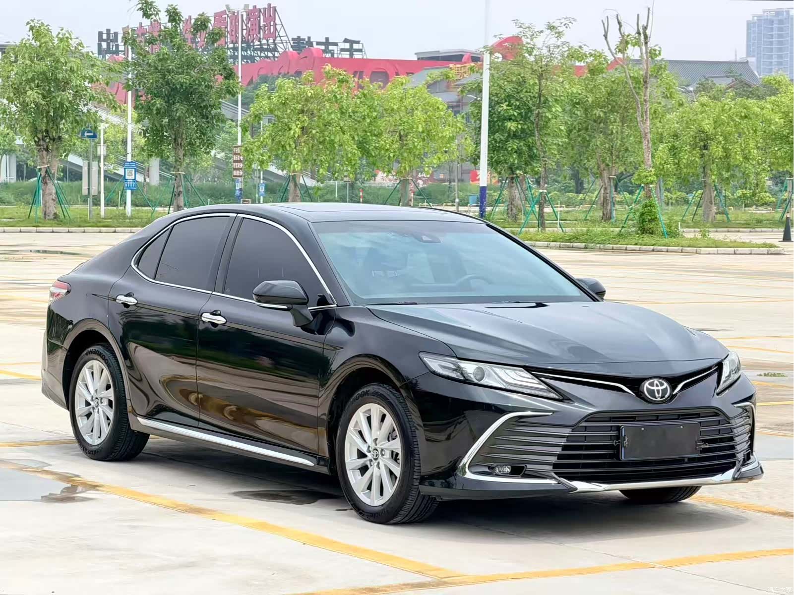 Toyota Camry, 2023 2