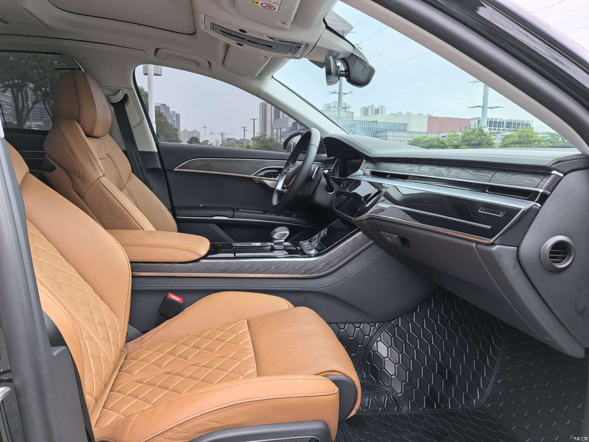 Audi A8L, 2023 10