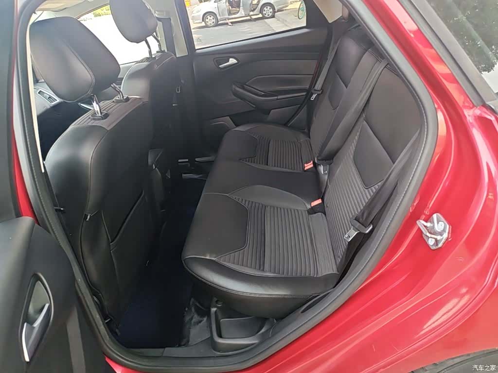Ford Focus, 2016 17