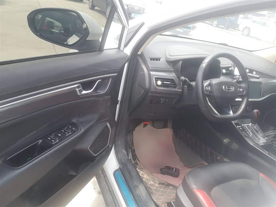 Geely Emgrand GS