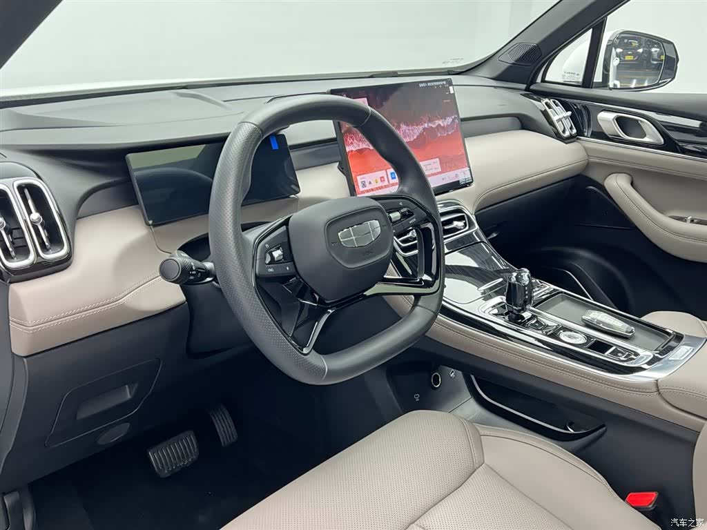 Geely Boyue, 2026 16