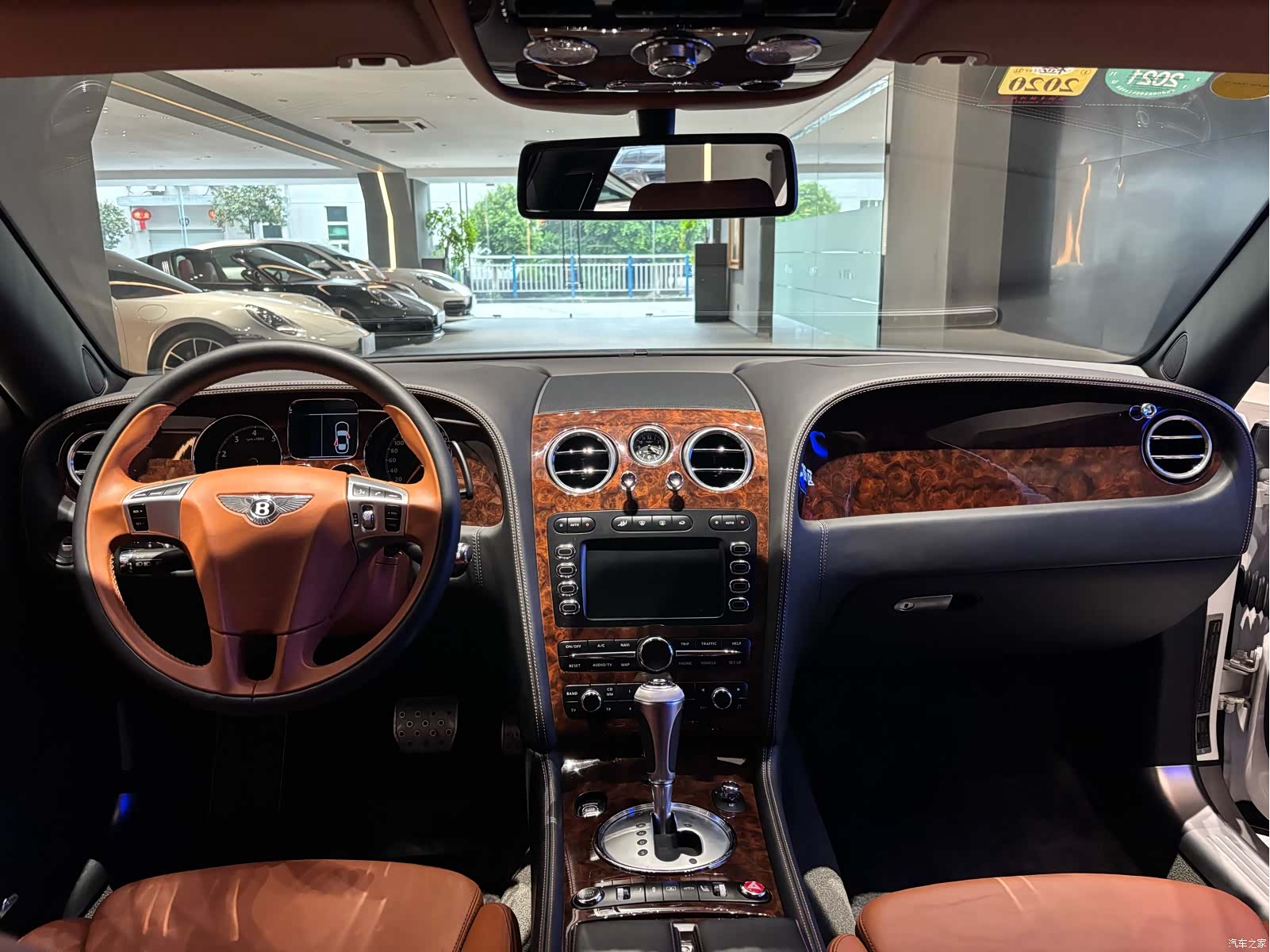 Bentley Flying Spur, 2011 16