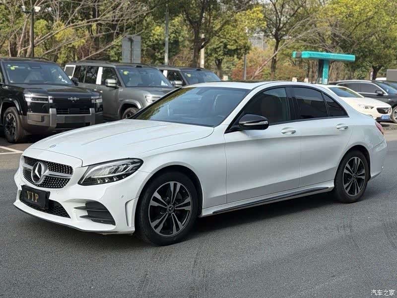 Mercedes-Benz C-Class, 2019 1
