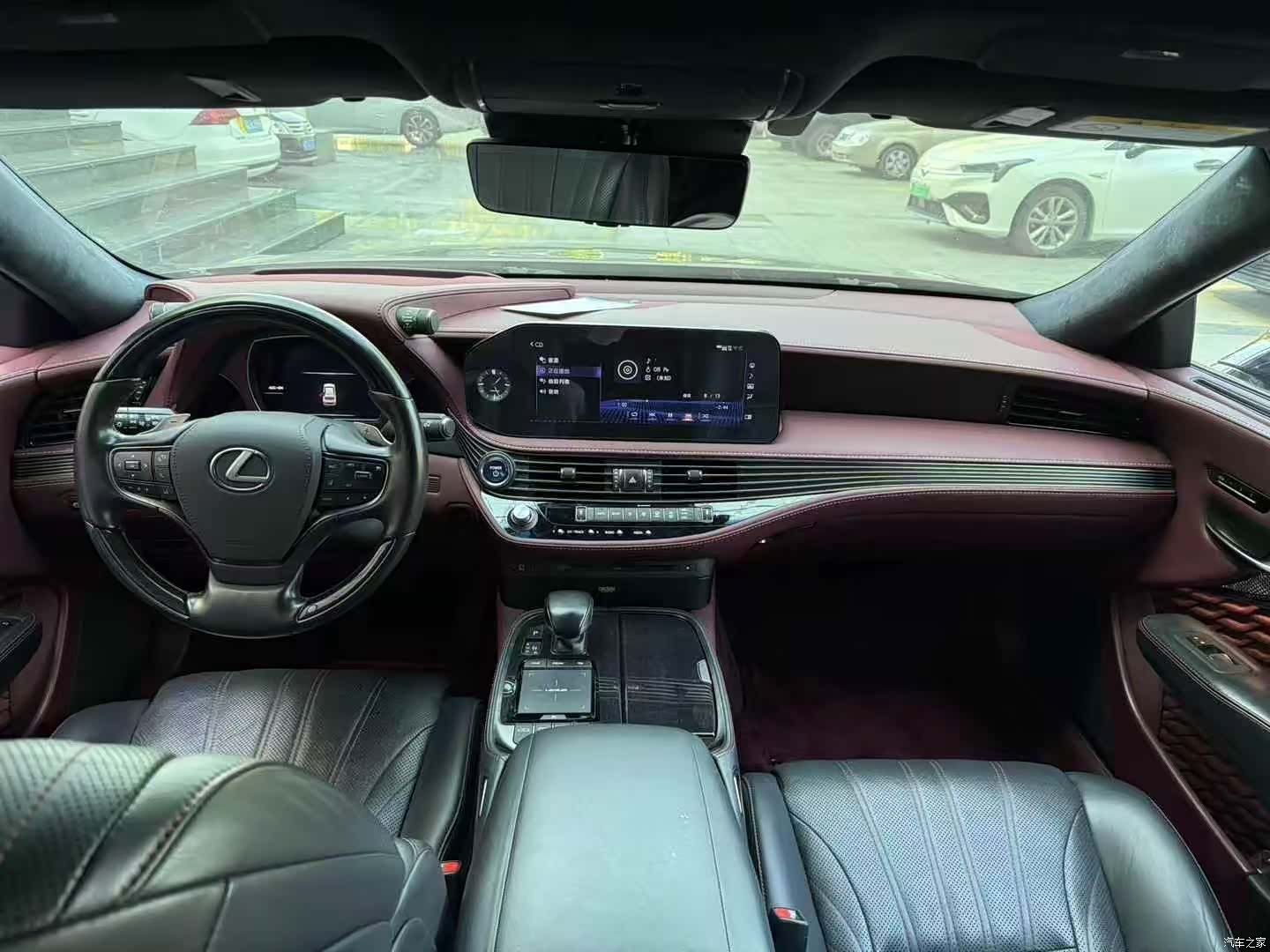 Lexus LS, 2022 все фото