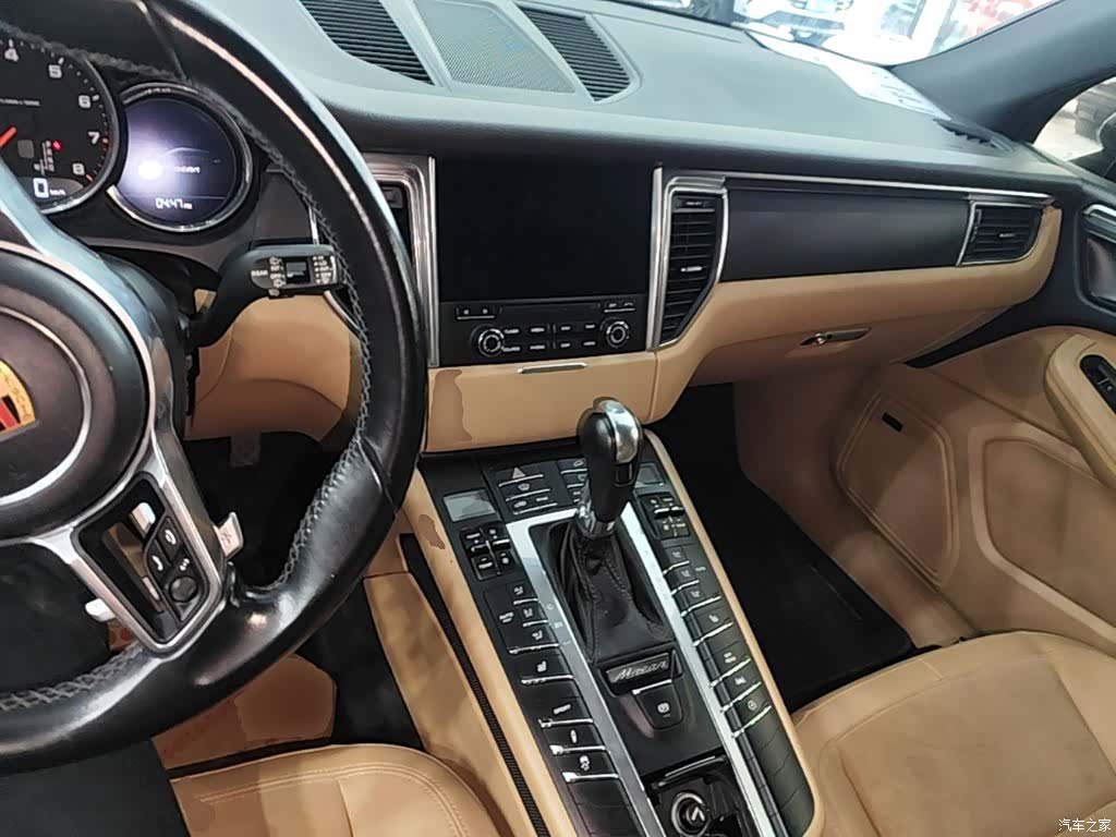 Porsche Macan, 2017 10