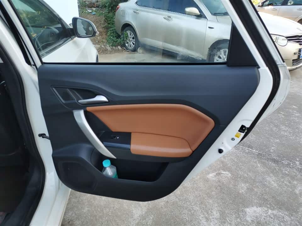 MG Sharp Line