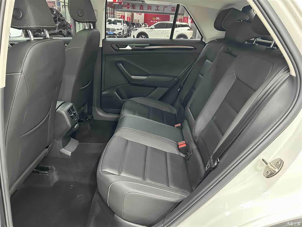 Volkswagen T-ROC, 2022 15