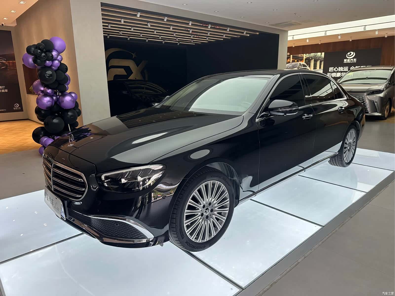 Mercedes-Benz E-Class, 2022 3