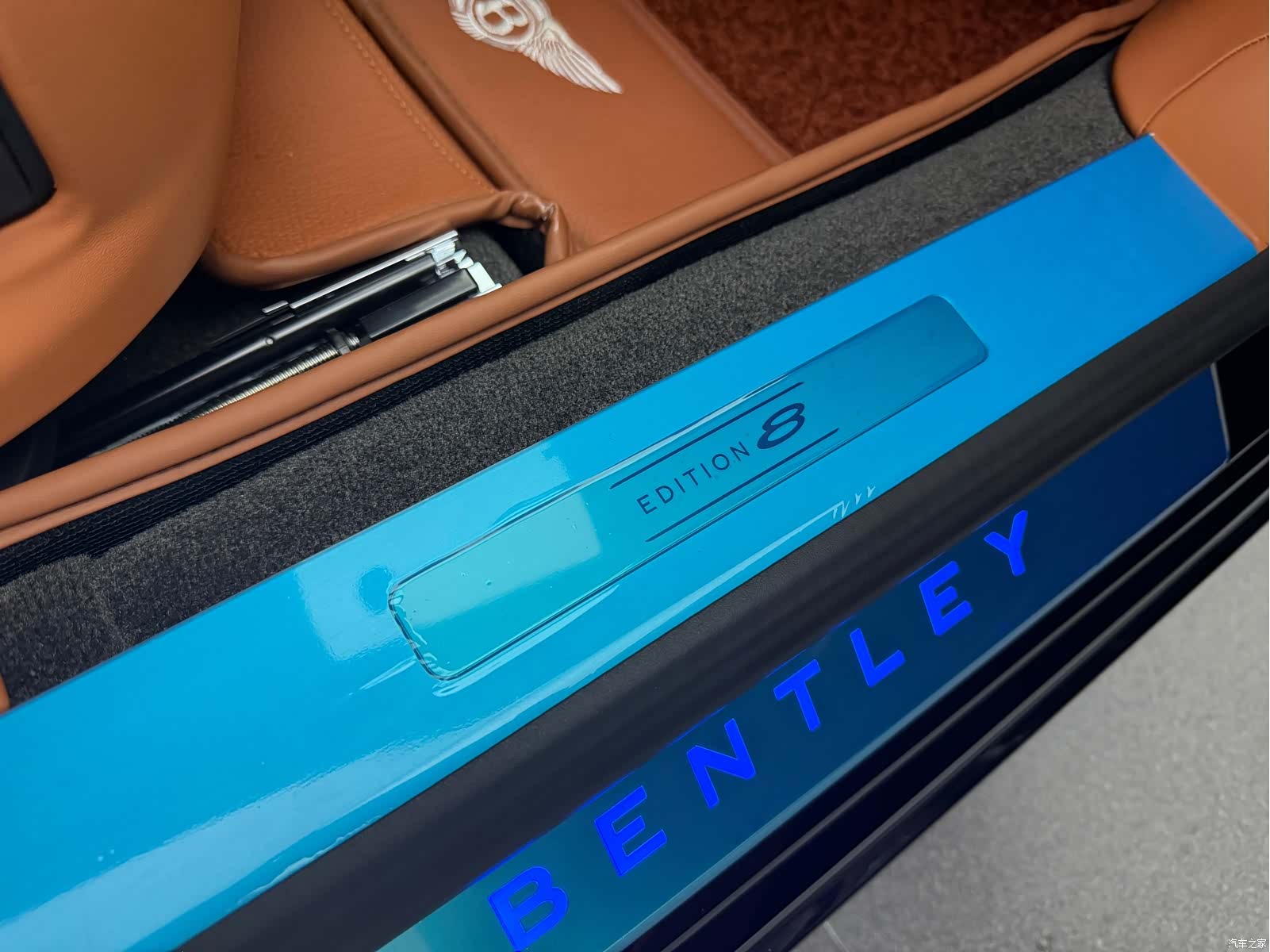 Bentley Flying Spur, 2025 19