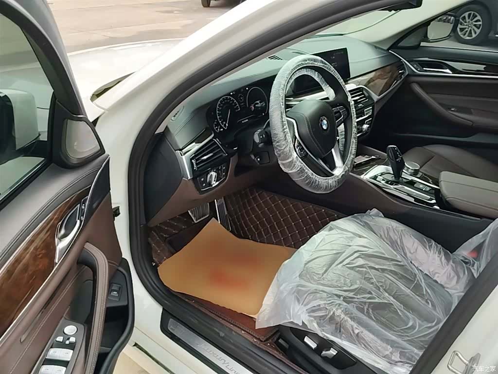 BMW 5 Series, 2018 16