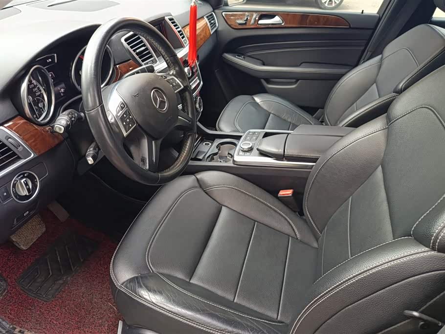 Mercedes-Benz M class