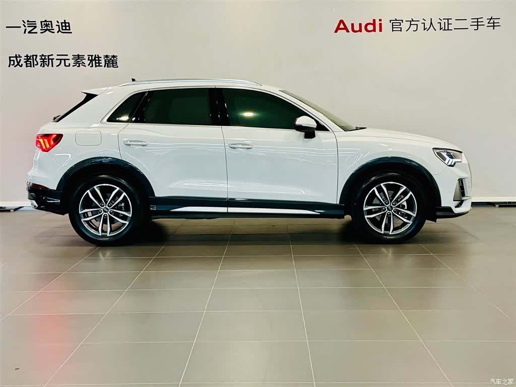 Audi Q3, 2024 3