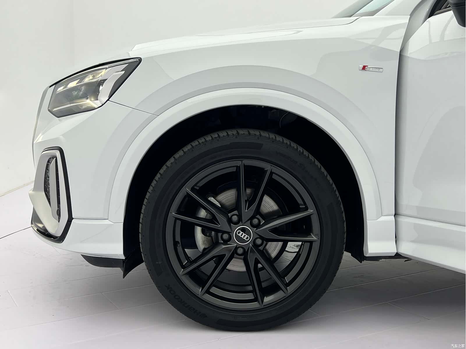 Audi Q2L, 2022 21