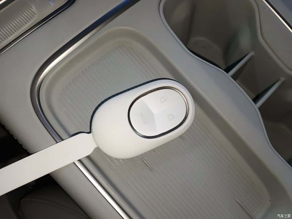 NIO ES6, 2025 9