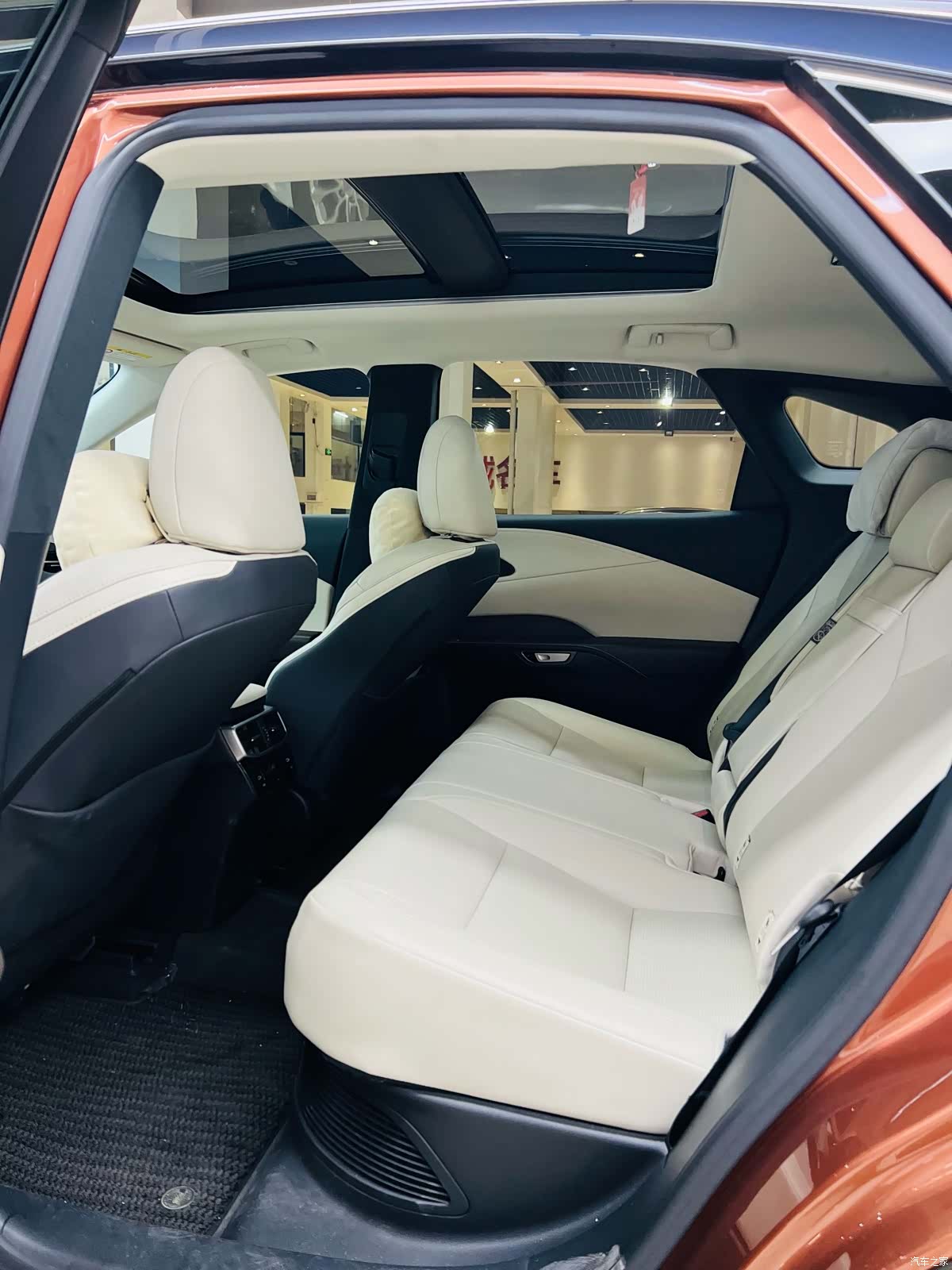 Lexus RX, 2023 10