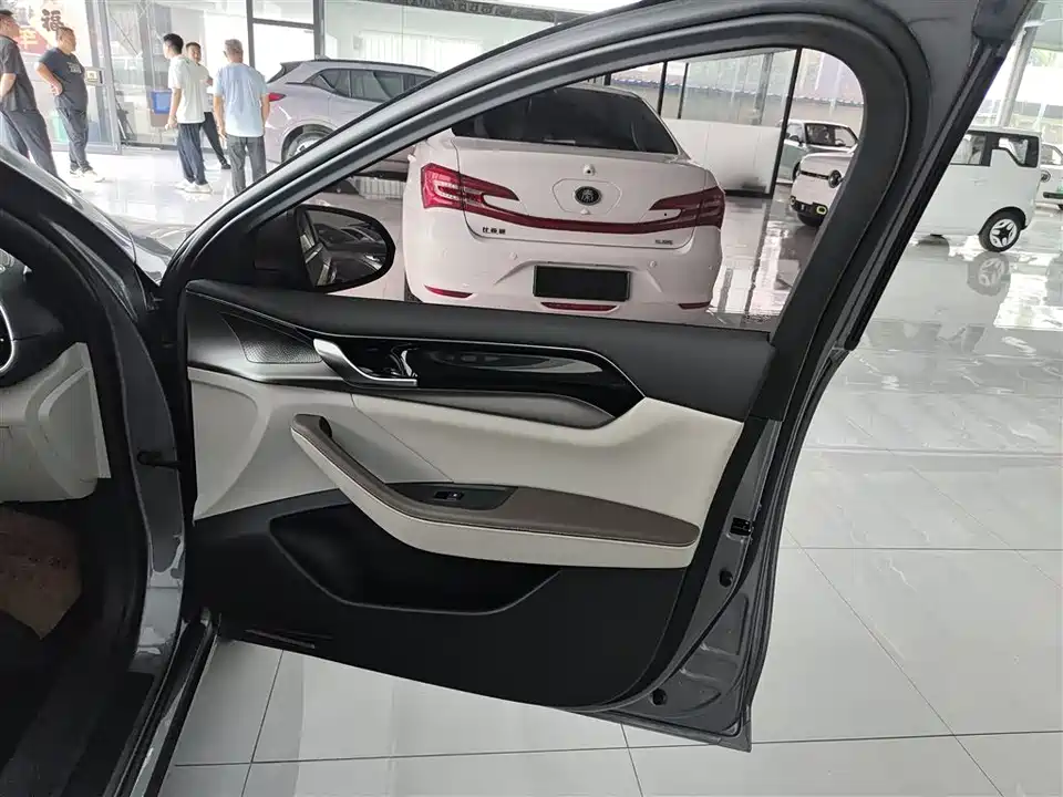 BYD Qin Yuan