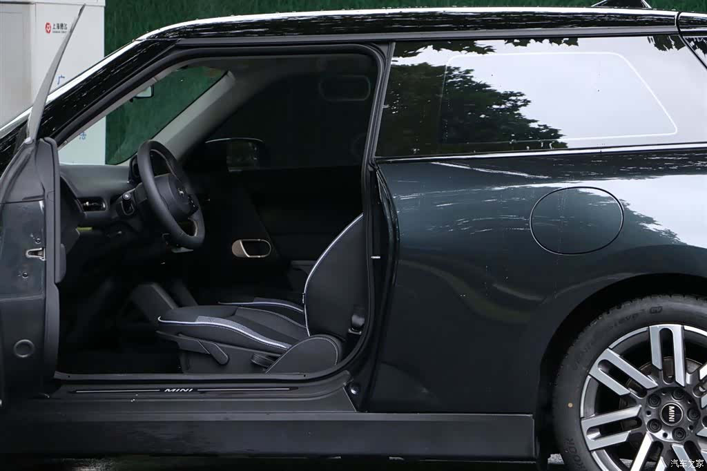 Mini Cooper, 2025 9