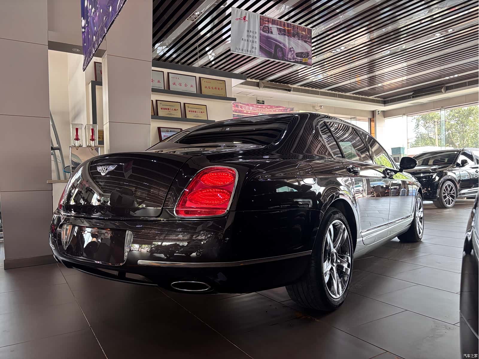 Bentley Flying Spur, 2010 16