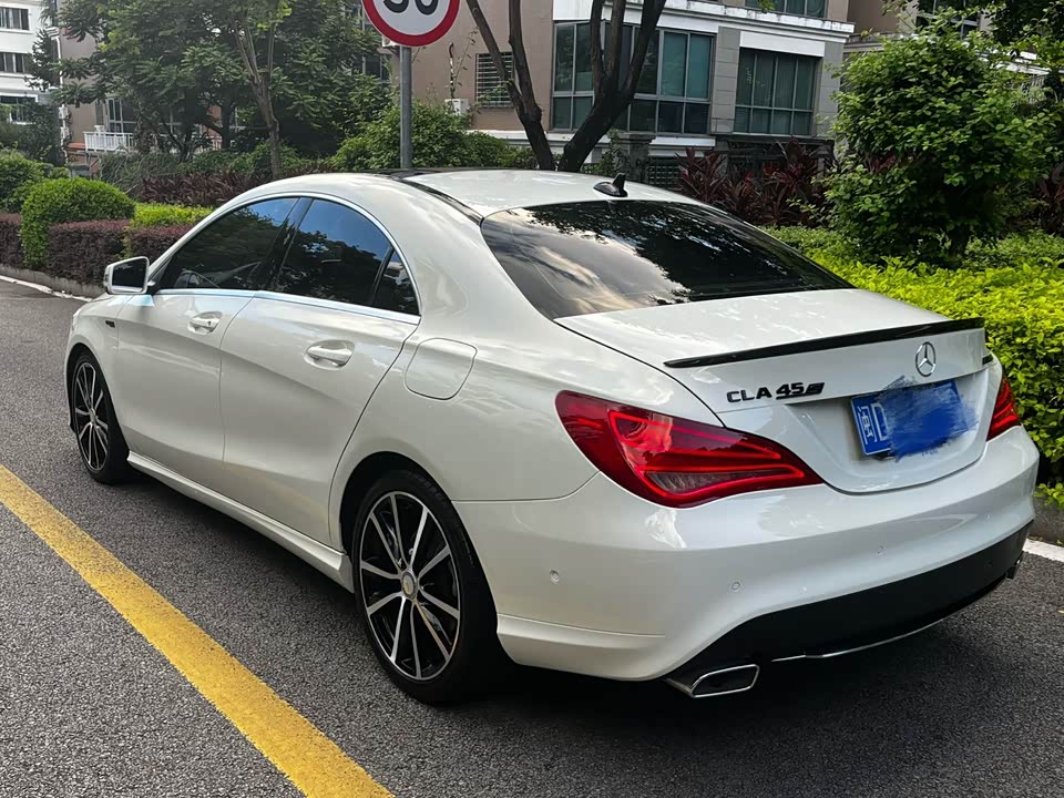 Mercedes-Benz CLA