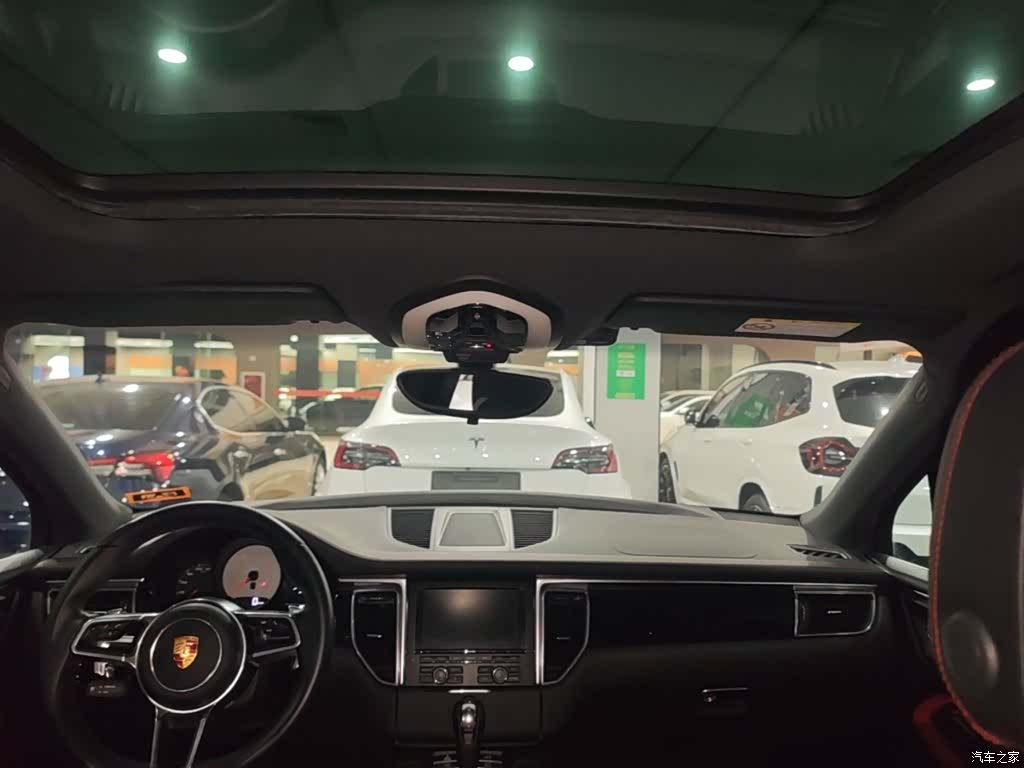 Porsche Macan, 2015 14