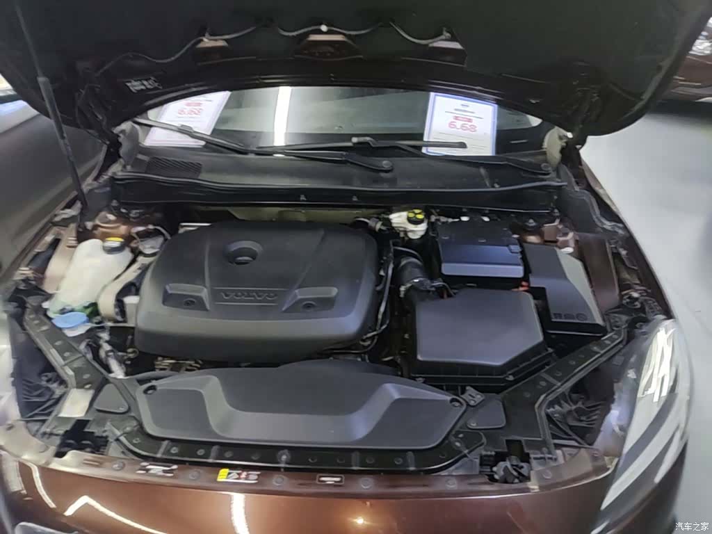 Volvo V40, 2018 20