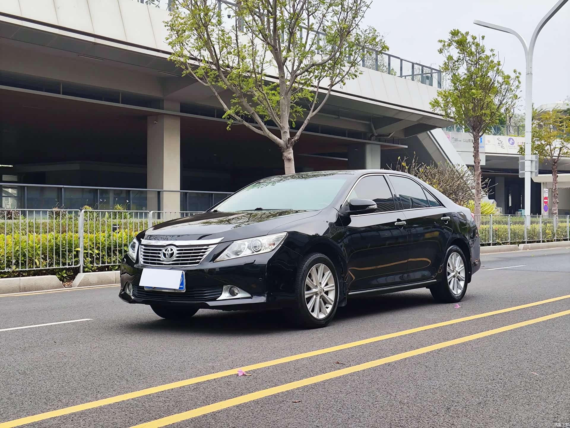 Toyota Camry, 2012 1