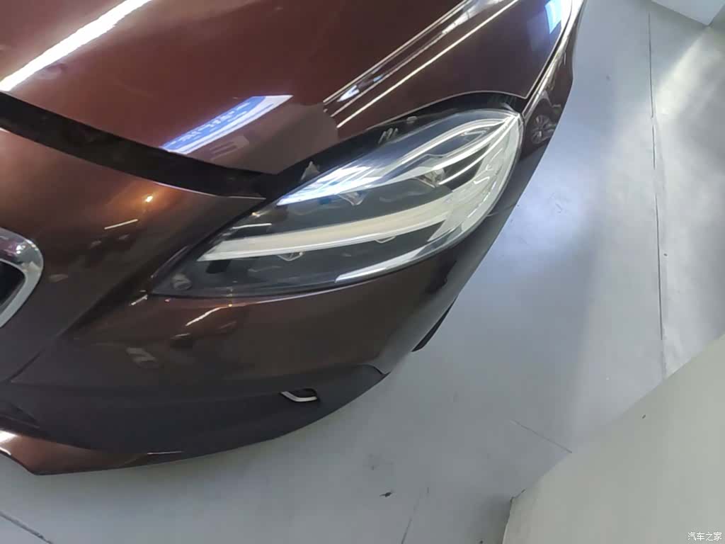 Volvo V40, 2018 24