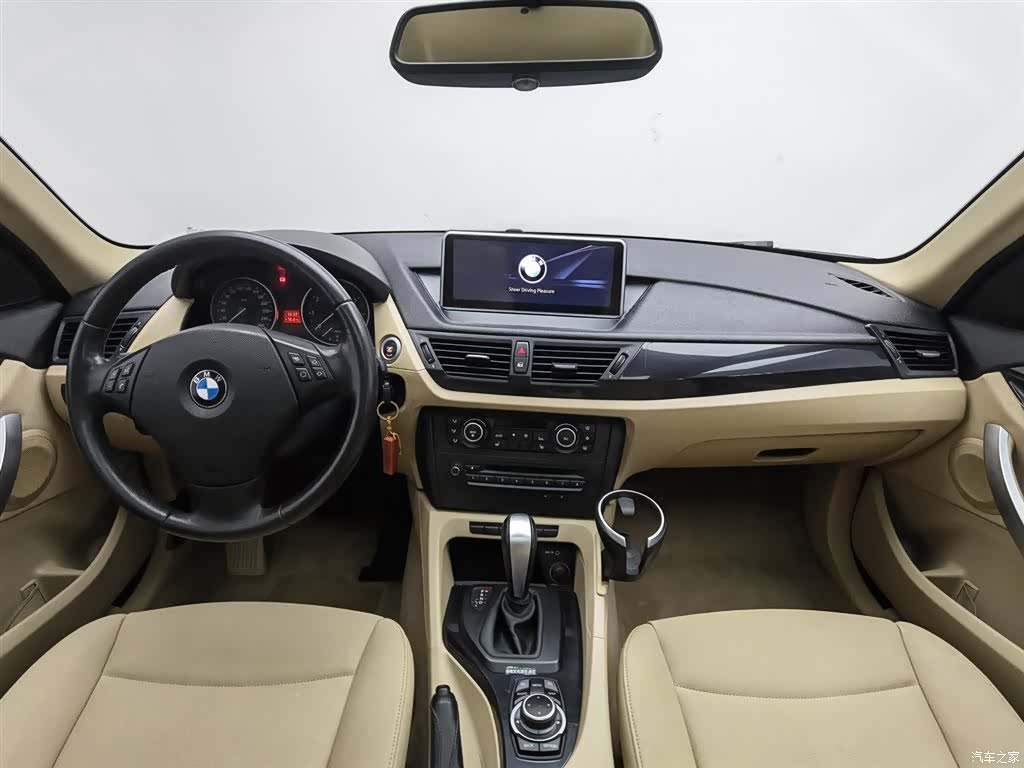 BMW X1, 2012 все фото