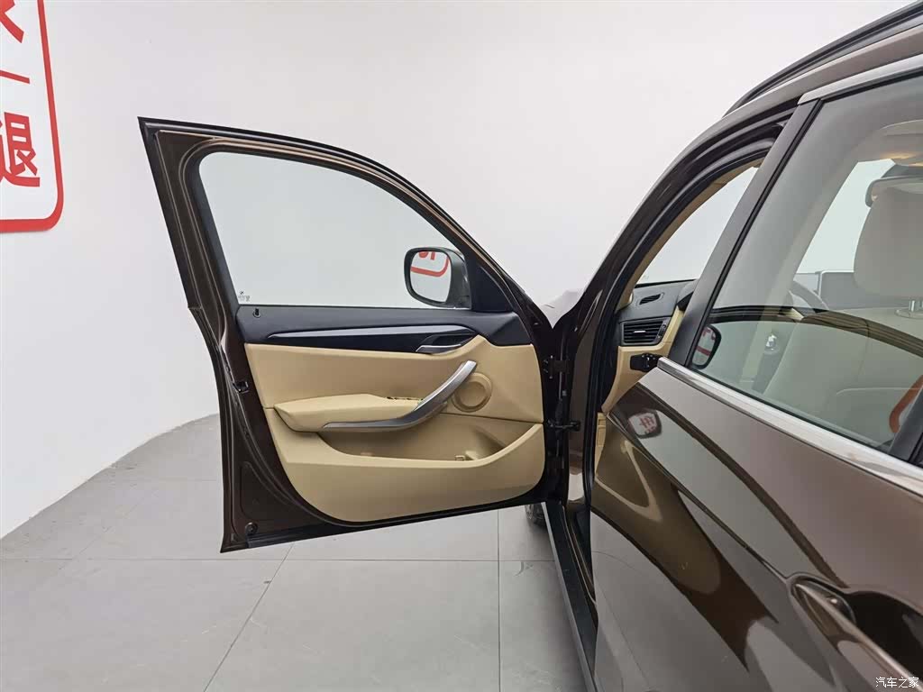 BMW X1, 2012 8