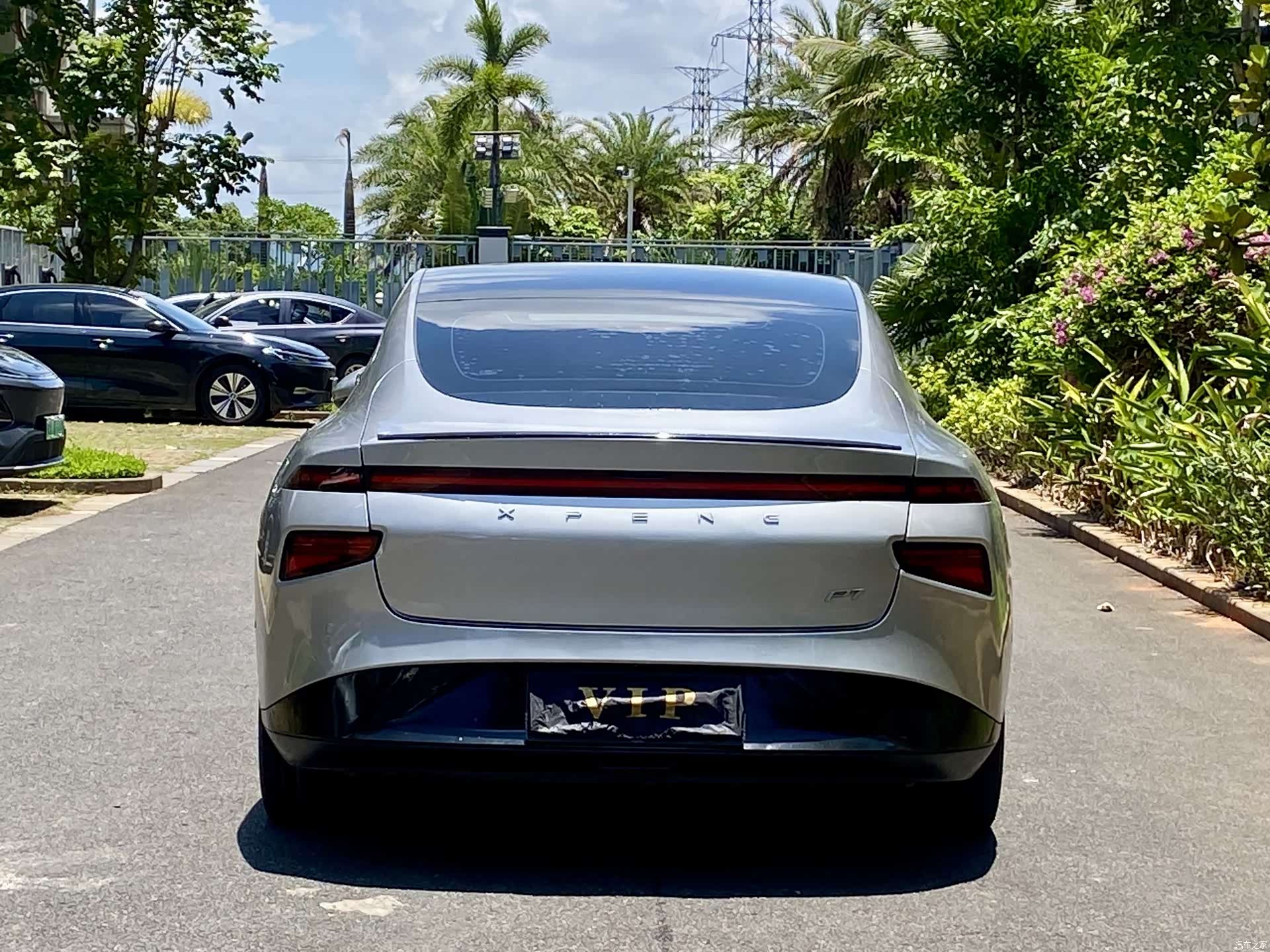 Xpeng P7, 2023 8