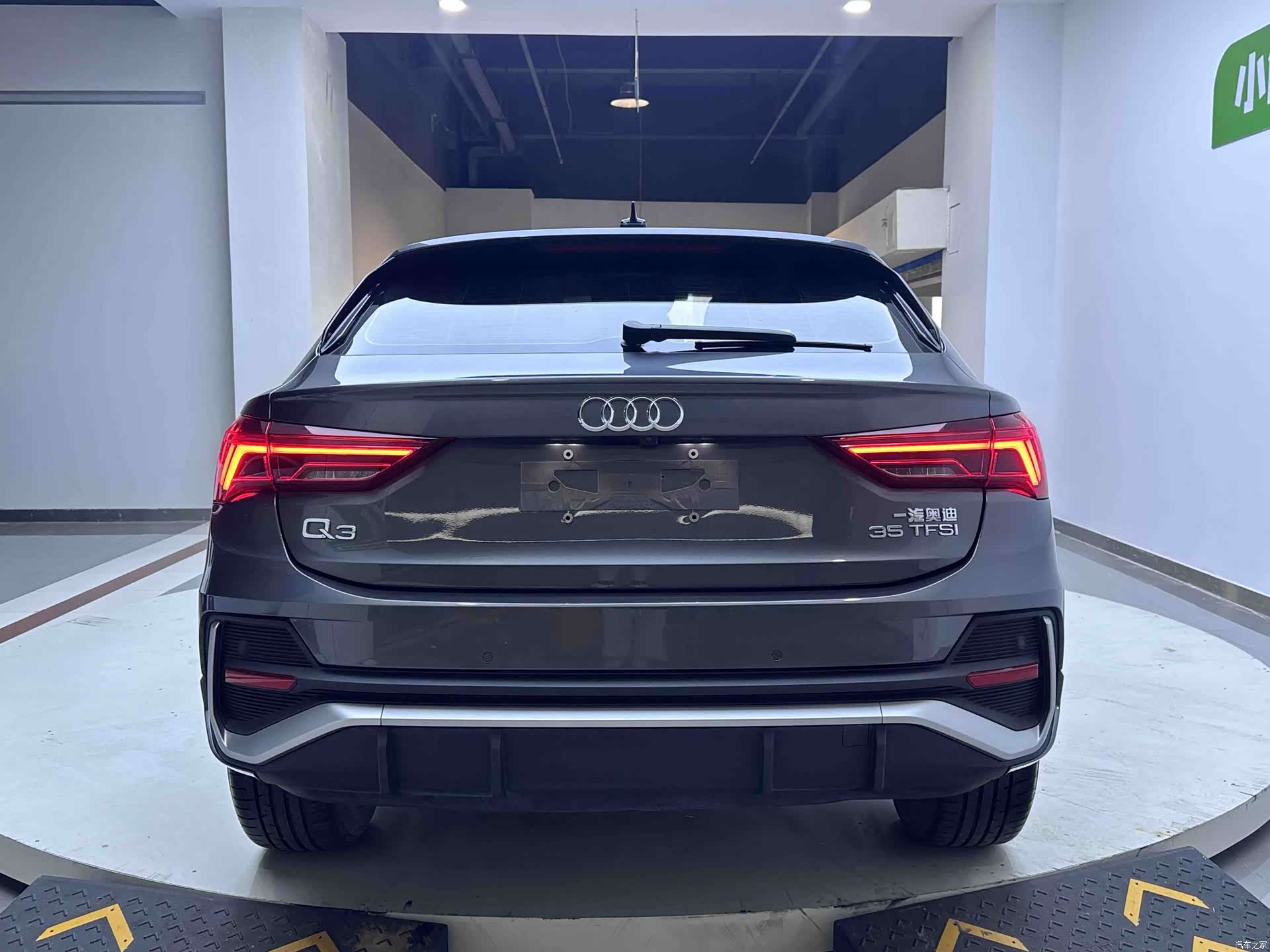 Audi Q3, 2021 все фото