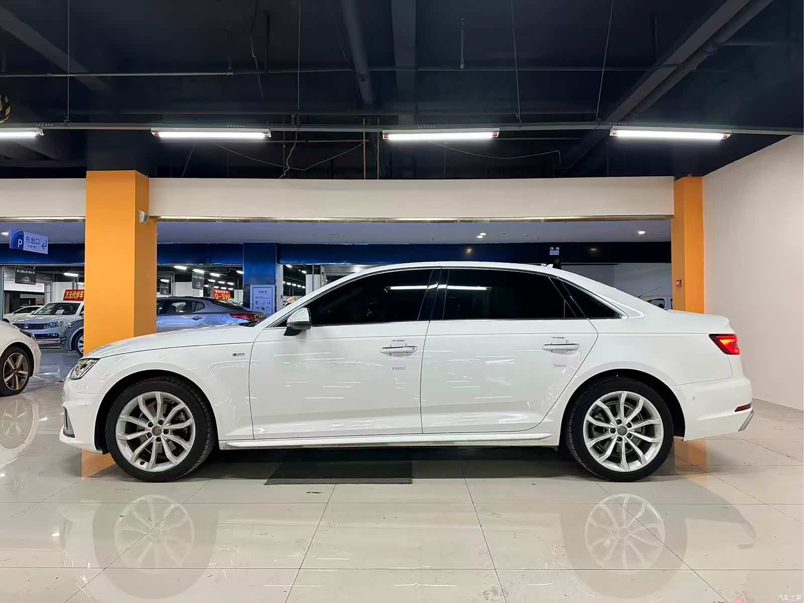 Audi A4L, 2019 9