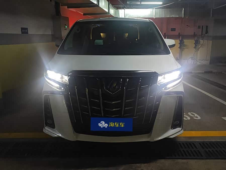 Toyota Alphard 2023, фото 2