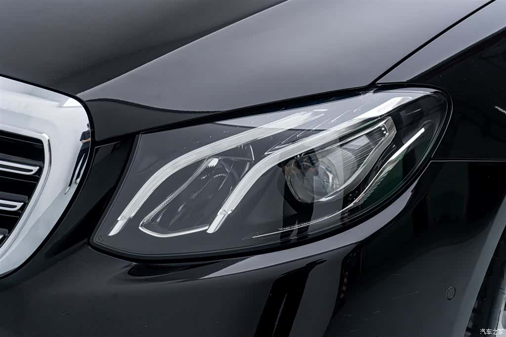 Mercedes-Benz E-Class, 2019 10