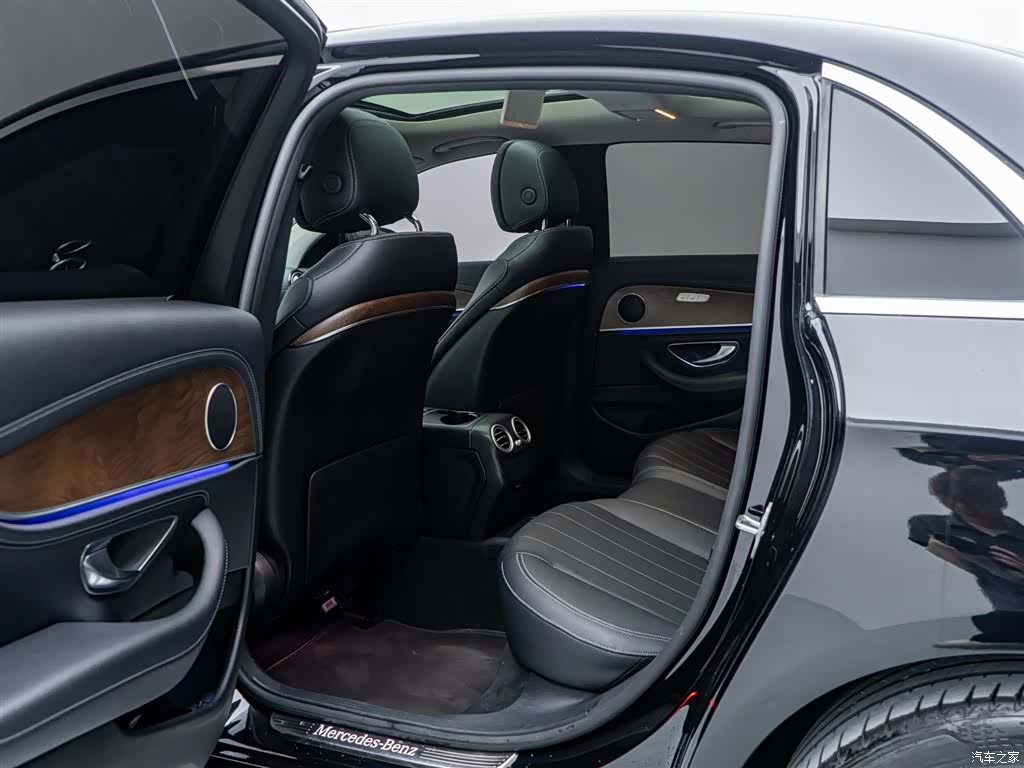 Mercedes-Benz E-Class, 2019 17